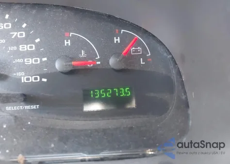 2005 Ford E-250 Commercial/Recreational z USA, uszkodzony, nr VIN 1FTNE24W25HB06184